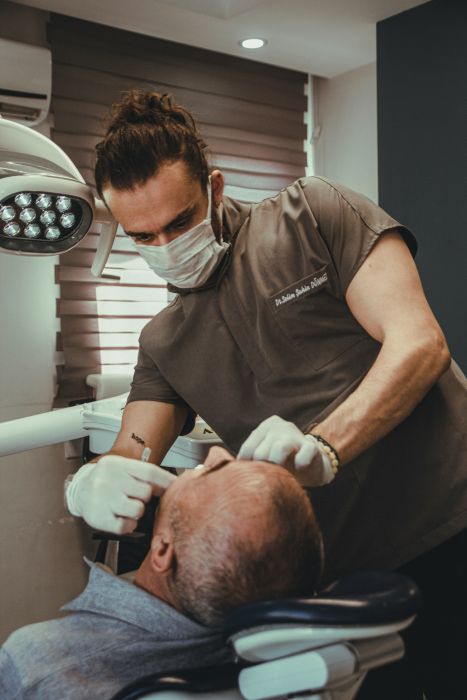 Zubní implantáty fotka